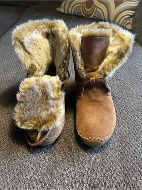 Toms suede slipper shoe size 8
